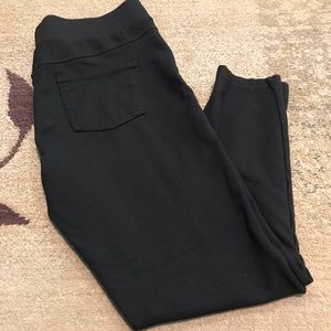 Matty M women’s size M leggings